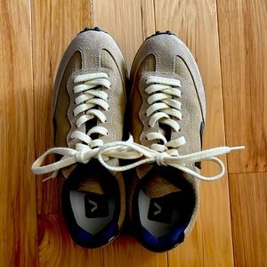 Veja Sneakers